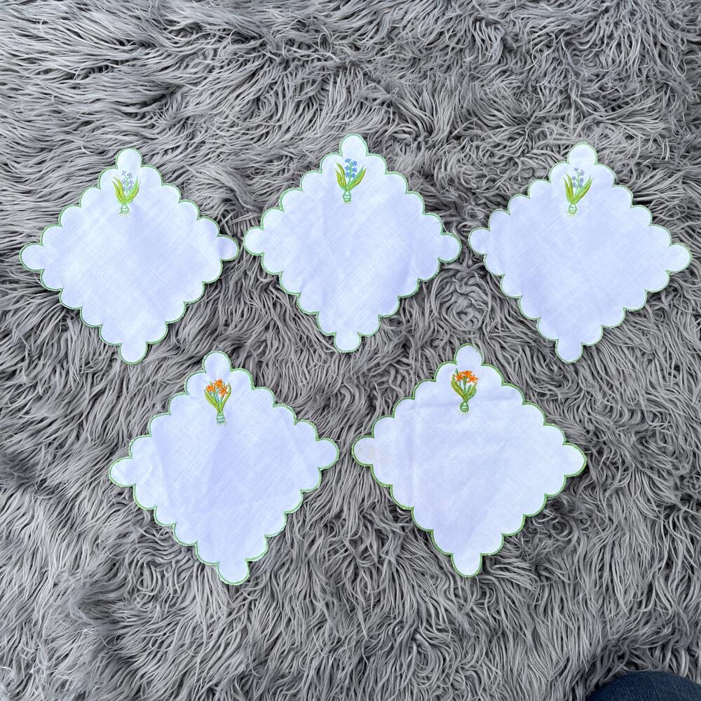 Lot of 5 Vintage LInens Cloth Coasters Doilies Scalloped Edge Floral Embroidery